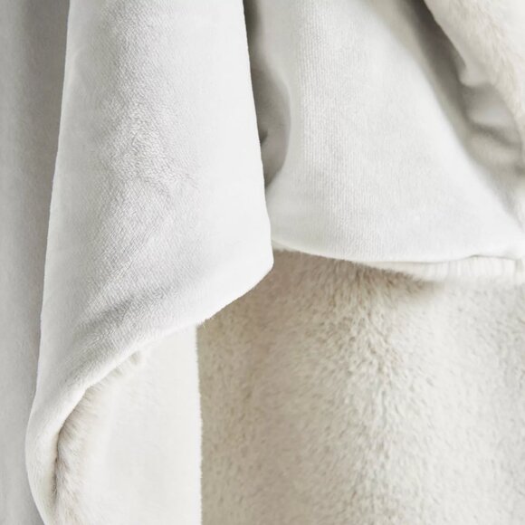 Anthropologie Sophie Faux-Fur Throw Blanket • Light Grey • 60″×70″ • OEKO-TEX® - Picture 2 of 2